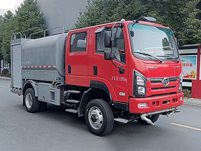 三环双排四驱洒水车